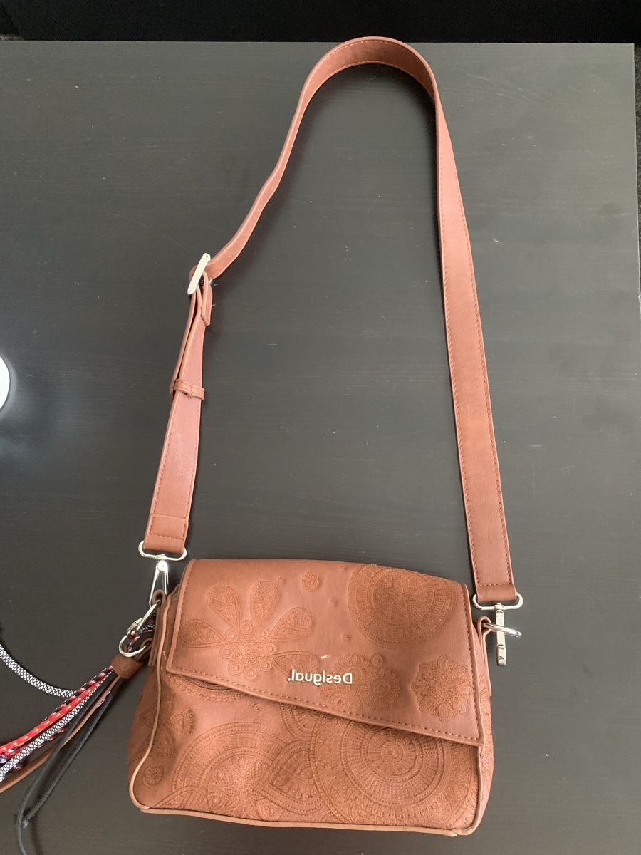 Desigual Borse da donna: Desigual Umhängetasche – Difettoso da Emmen venduto da ama_8wmn 1
