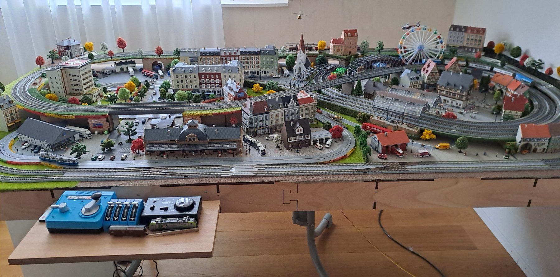 Kato Modelleisenbahnen: Kato-Eisenbahn-Anlage Spur N – Gebraucht aus Rorbas von susinchen 2