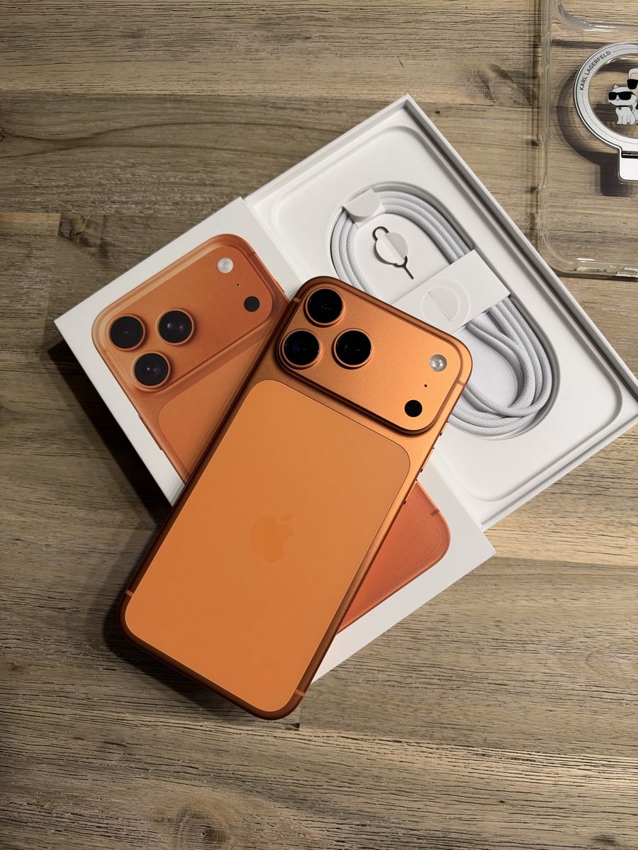 Apple Telefoni cellulari / Smartphones: Apple iPhone 17 Pro Max 256GB Cosmic Orange – Nuovo (secondo la descrizione) da Pfaffnau venduto da Sternli86 1