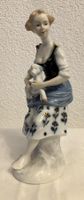 Frau mit Lamm, Porzellanfigur Seltmann, Gräfenthal NR 11443