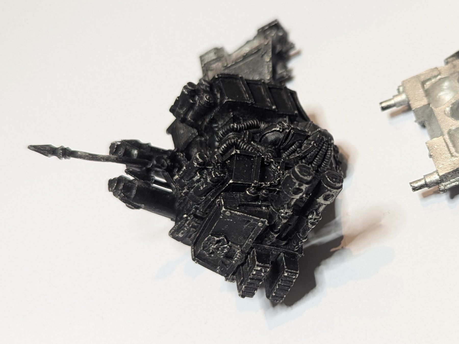 Statuette: Helbrute/Chaos Space Marines Dreadnought Metal OOP – Usato da Mels venduto da AlphaKorsun 1