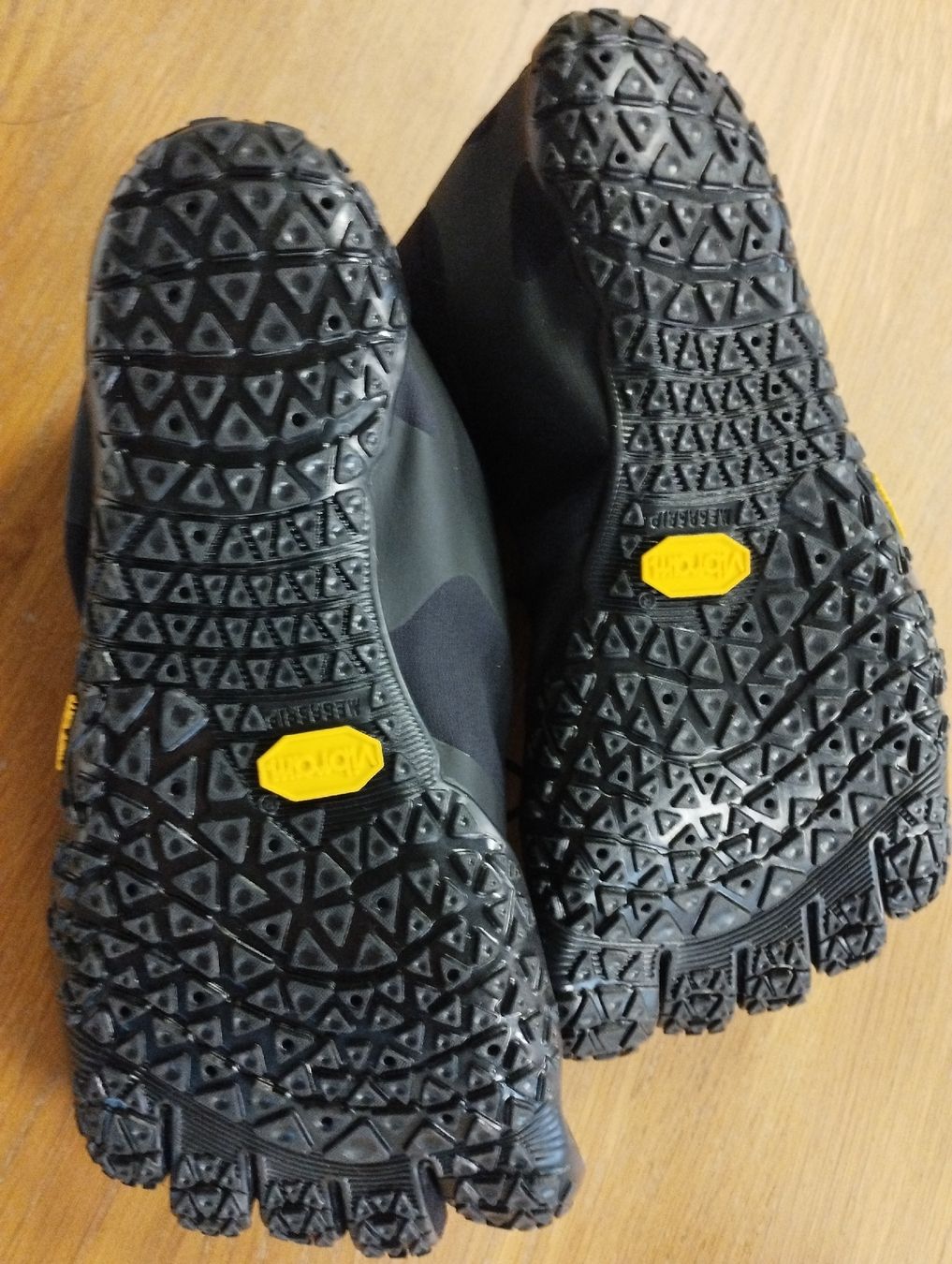 Vibram Scarpe da uomo: Vibram FiveFingers V-Alpha, Barfussschuhe, Grösse 43 – Nuovo e nell'imballaggio originale da Schnottwil venduto da Mana6 2