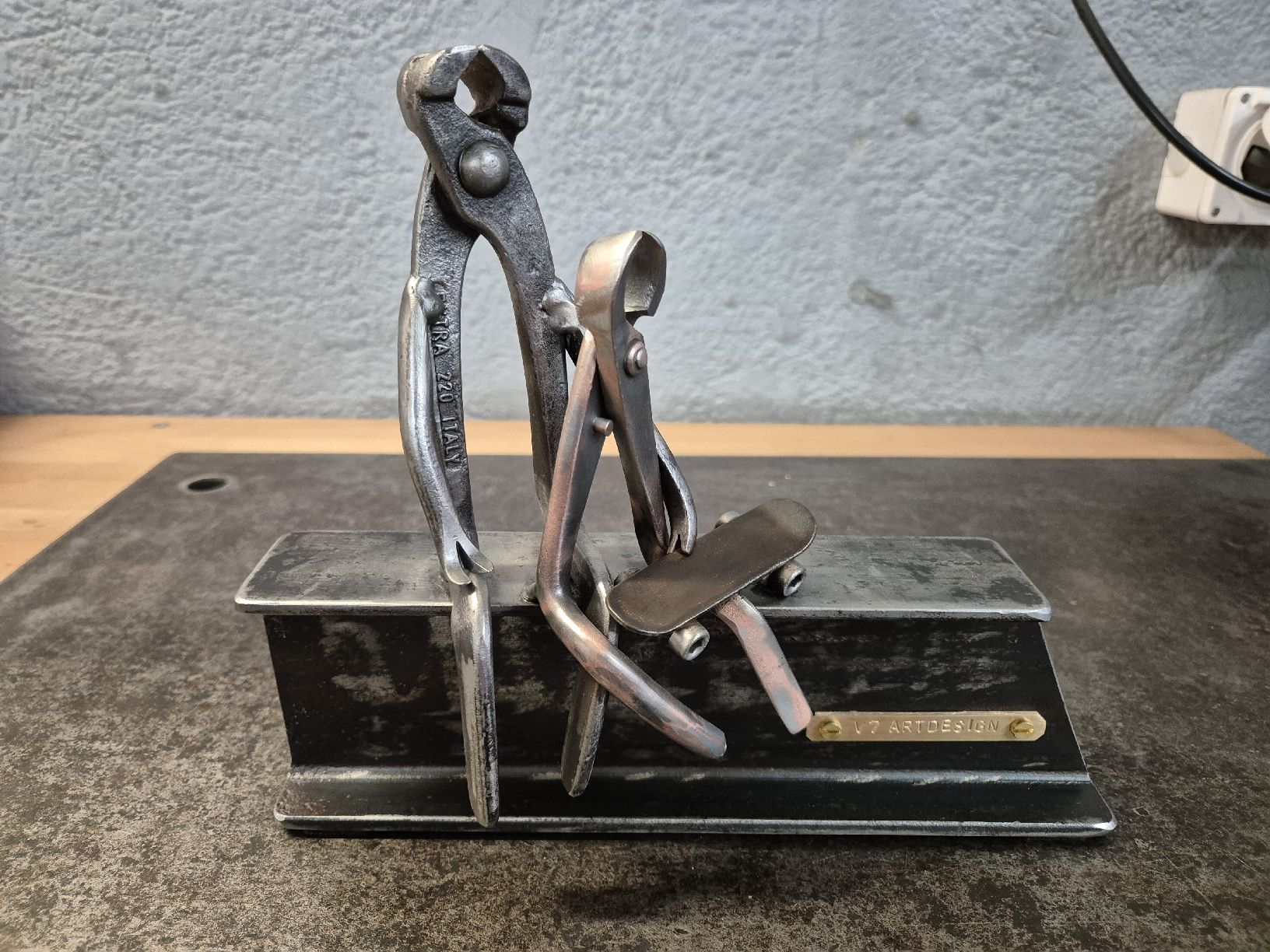 Statuette: Statuette artisanale V7ARTDESIGN – Usato da Le Locle venduto da CHEGUA 4
