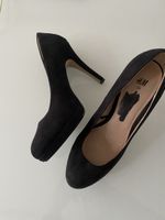 Schwarze elegante Pumps aus Wildleder, Grösse 39, neuwertig!