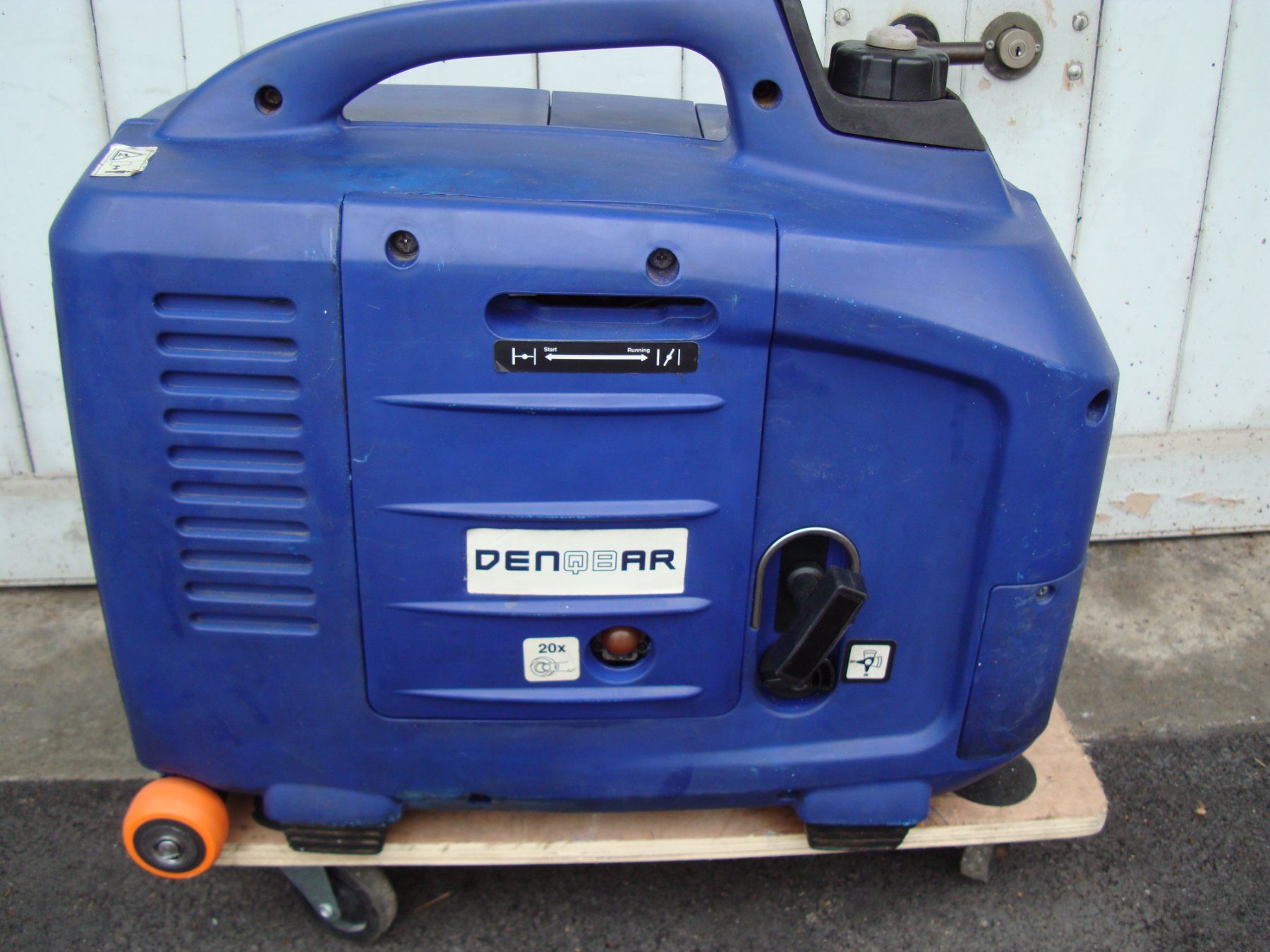 Generatori di corrente: Stromgenerator, DENQBAR mit Inverter und Starter – Usato da Zürich venduto da Kazanlak 1