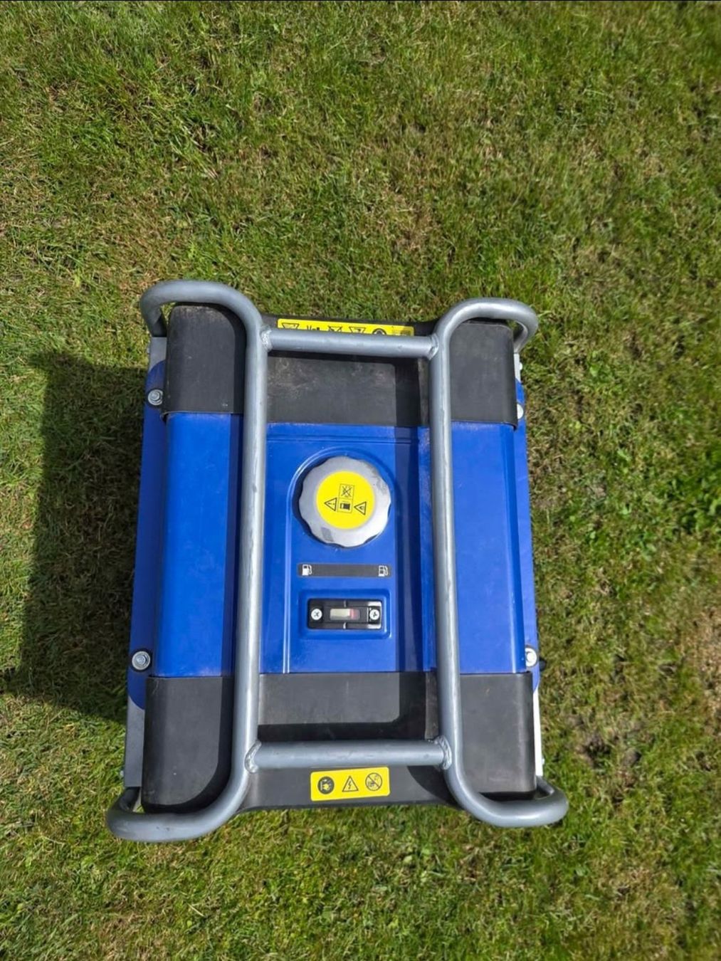 Generatori di corrente: PG3000 IG Inverter Stromgenerator – Usato da Zürich venduto da Sandrine_9 2