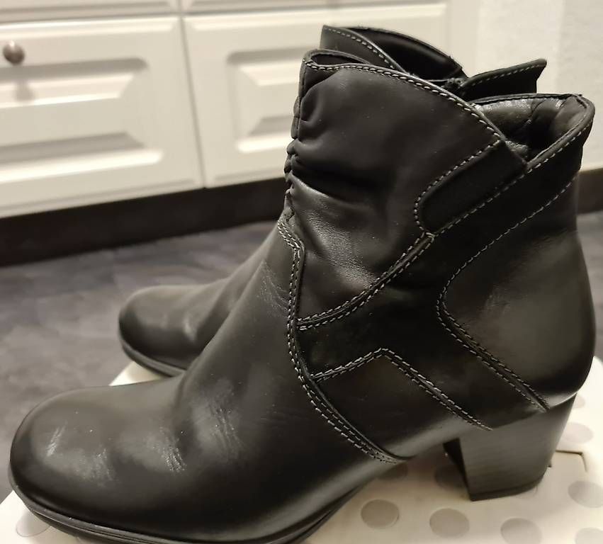 Scarpe da donna: Medicus Lederstiefelette Gr. 4.5 – Usato da Rickenbach b. Wil venduto da cornetta 1