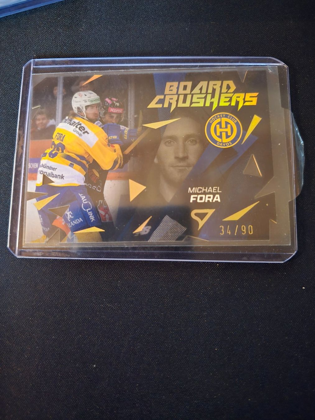 Sportzoo Carte collezionabili: Fora // Board Crushers // 34/90 // HCD // HC DAVOS – Usato da Beringen venduto da Candrox__