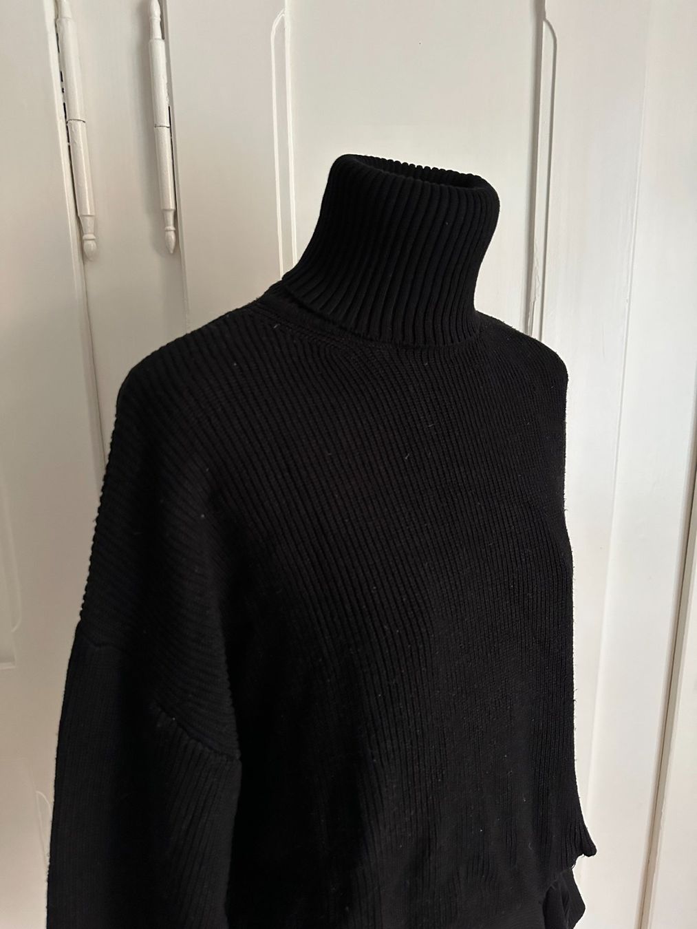 Zara Pulls & Sweat-shirts: ZARA - Strickpullover schwarz oversized S – D'occasion à Zürich par Diazaio 2