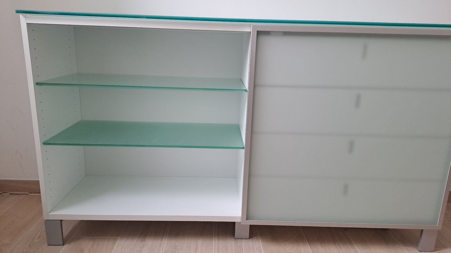 Cassettiere: Sideboard Kommode Glas - Möbel Svoboda – Usato da Caslano venduto da Welaberg 1