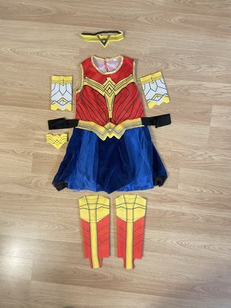 Wonderwoman Kostüm Gr. 122/128