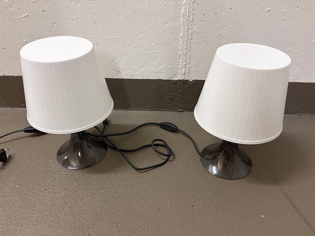 Lampade: Nachttischlampen Kunststoff – Usato da birr venduto da vde_6522 1