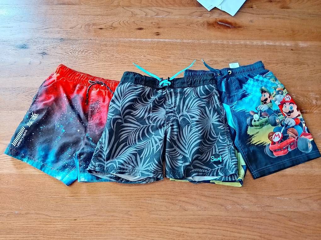 Badehosen: 3-er pack Badehosen – Gebraucht aus Zürich von Schneemaah