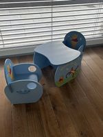 Kleinkind Tisch und Stühle