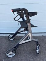Rollator / Déambulateur pliable