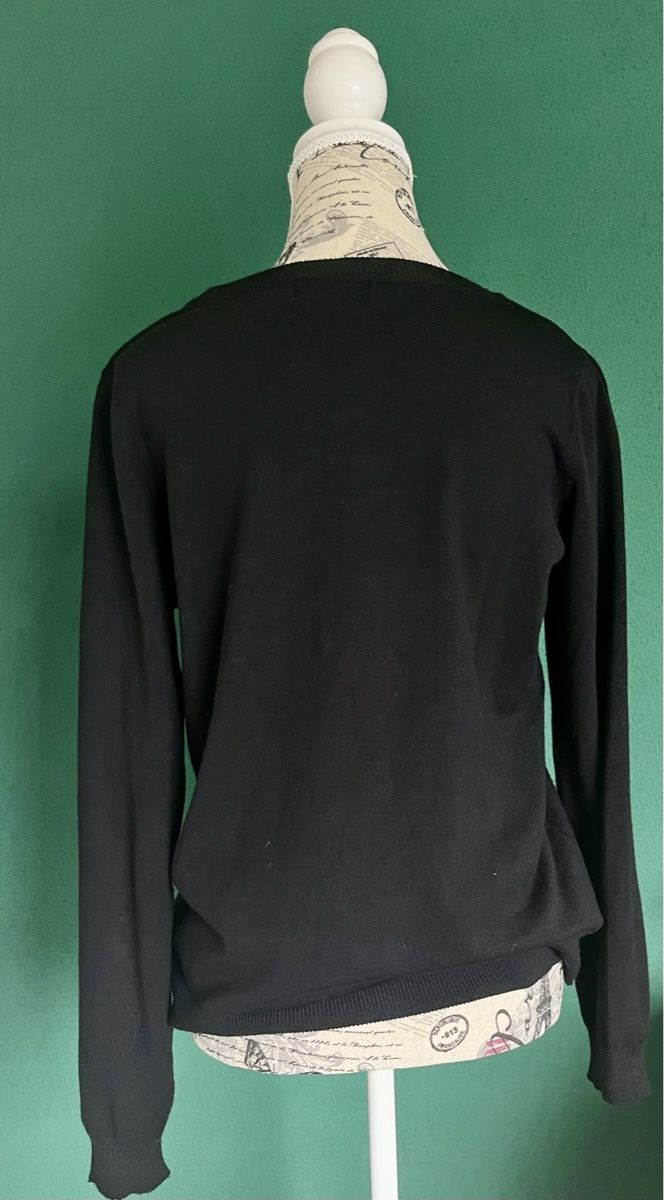 Maglioni & Felpe: Pullover mit rotem Herz – Usato da Aarburg venduto da Petite-closet-Loop 1