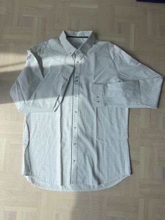 Herren Hemd Langarm Print weiss Grösse L guter Zustand