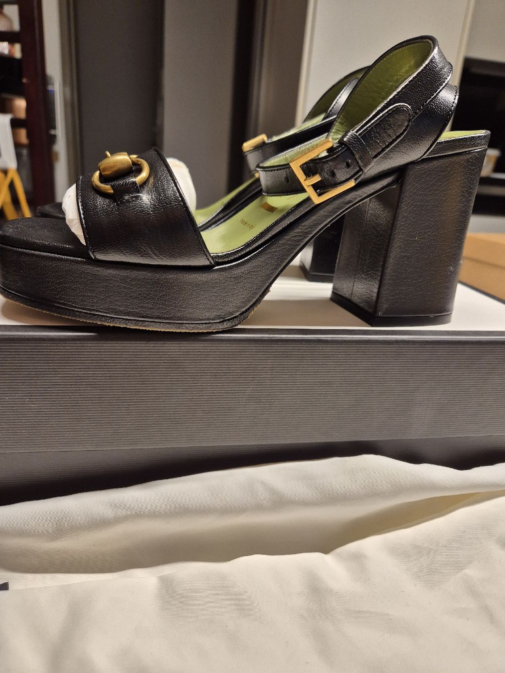 Gucci Scarpe da donna: Gucci Leather Platform Sandals 36.5 – Usato da Winterthur venduto da geo_kt7l 2