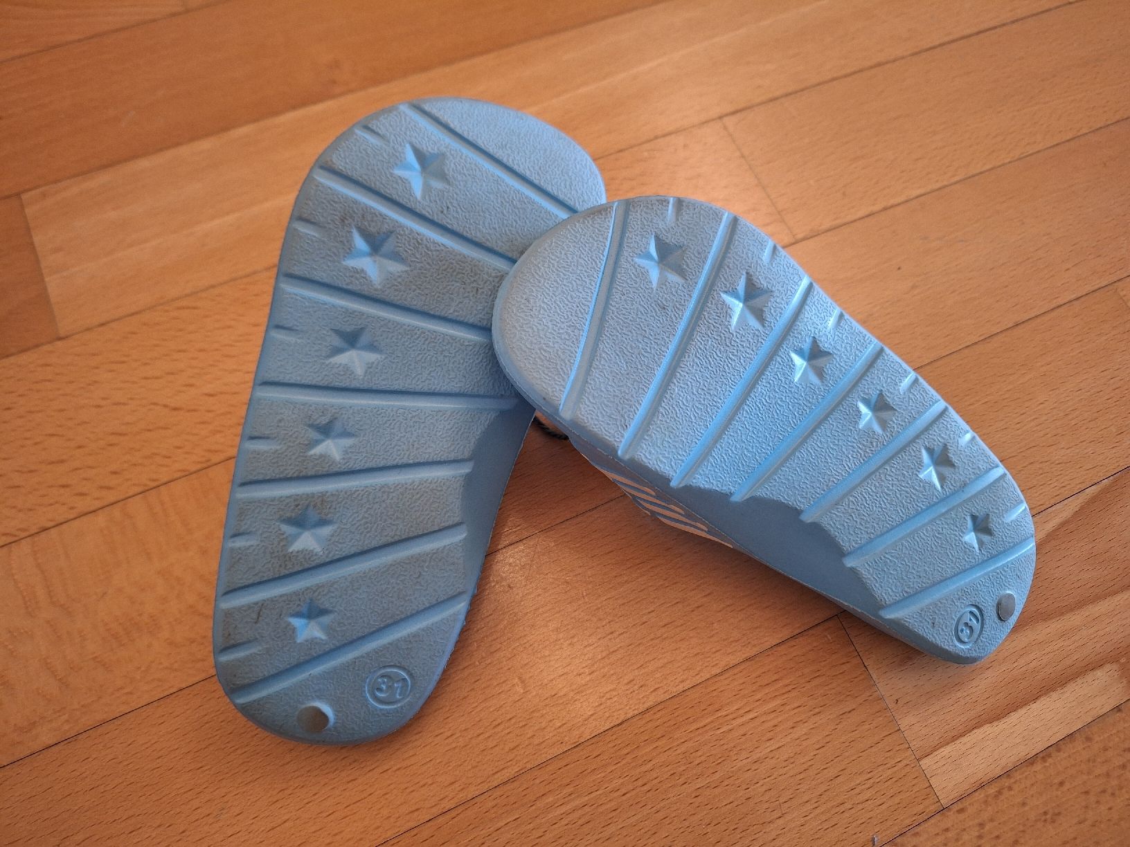 Scarpe per ragazzi: Badeschuhe in Gr. 31 – Usato da Oberrieden venduto da smarties949 1