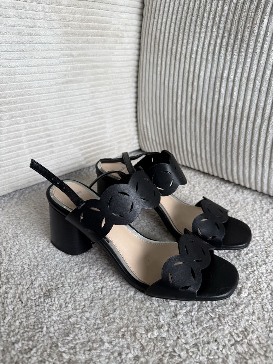Scarpe da donna: Leder-Sandaletten Bata Gr. 38 – Nuovo (secondo la descrizione) da Pontresina venduto da Dolly14