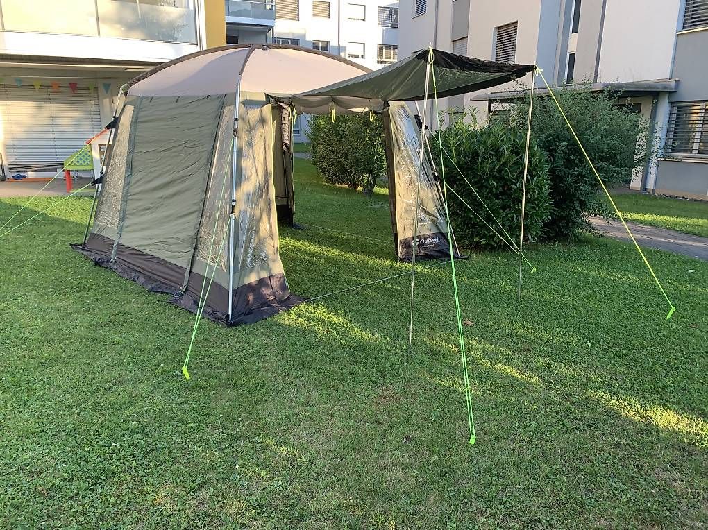Tentes: Pavillon Zelt Outwell – D'occasion à Wallisellen par Aclaudio82