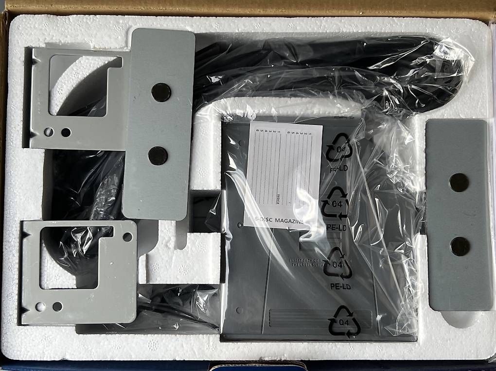 Lettore multimediale & Streamer: CD Wechsler Clarion DCZ628 – Nuovo e nell'imballaggio originale da Männedorf venduto da Dirk_Diggler_ 1