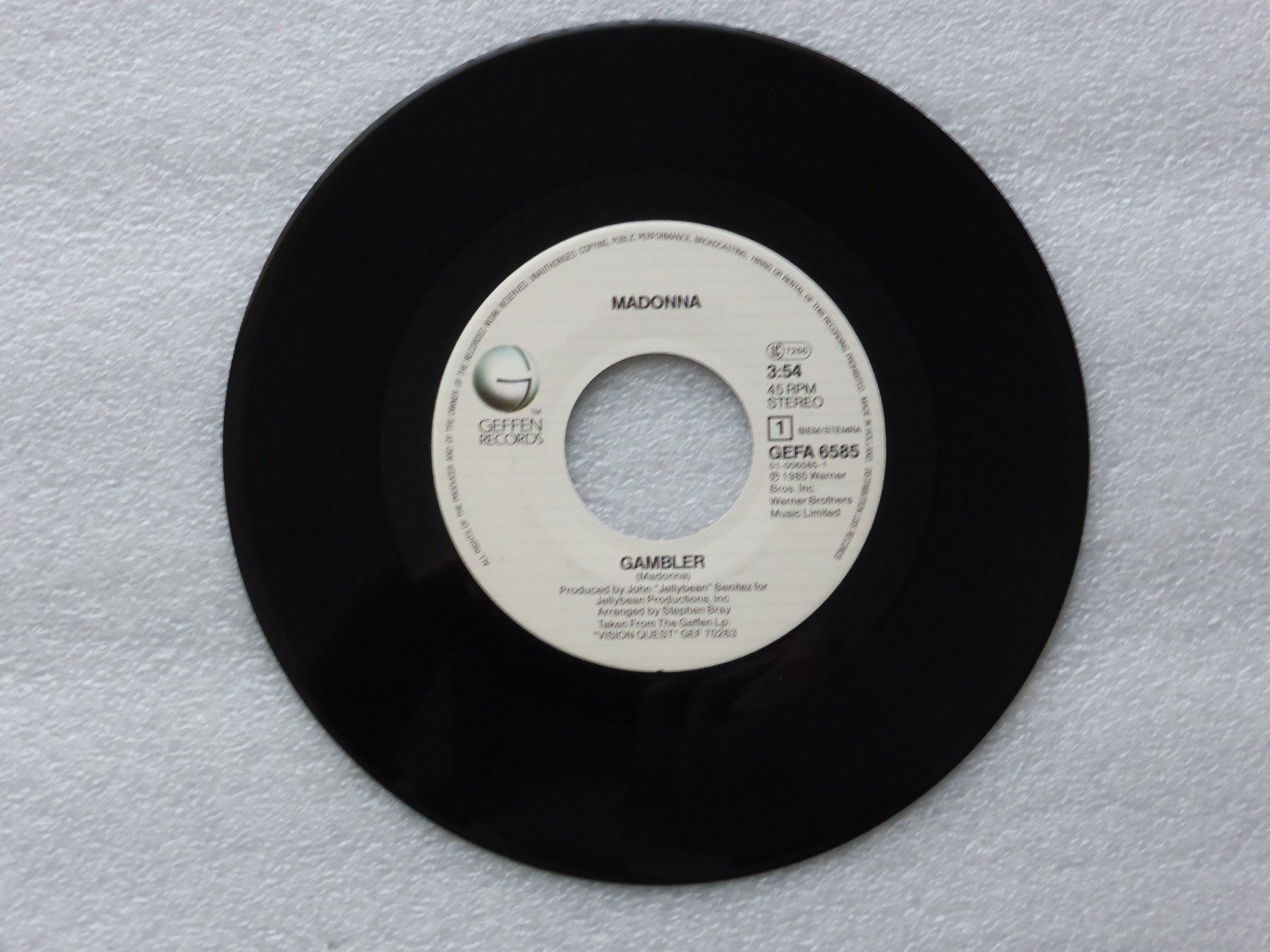 Schallplatten: Vinyl Single   MADONNA – Gebraucht aus Küssnacht am Rigi von Mondkinder 1