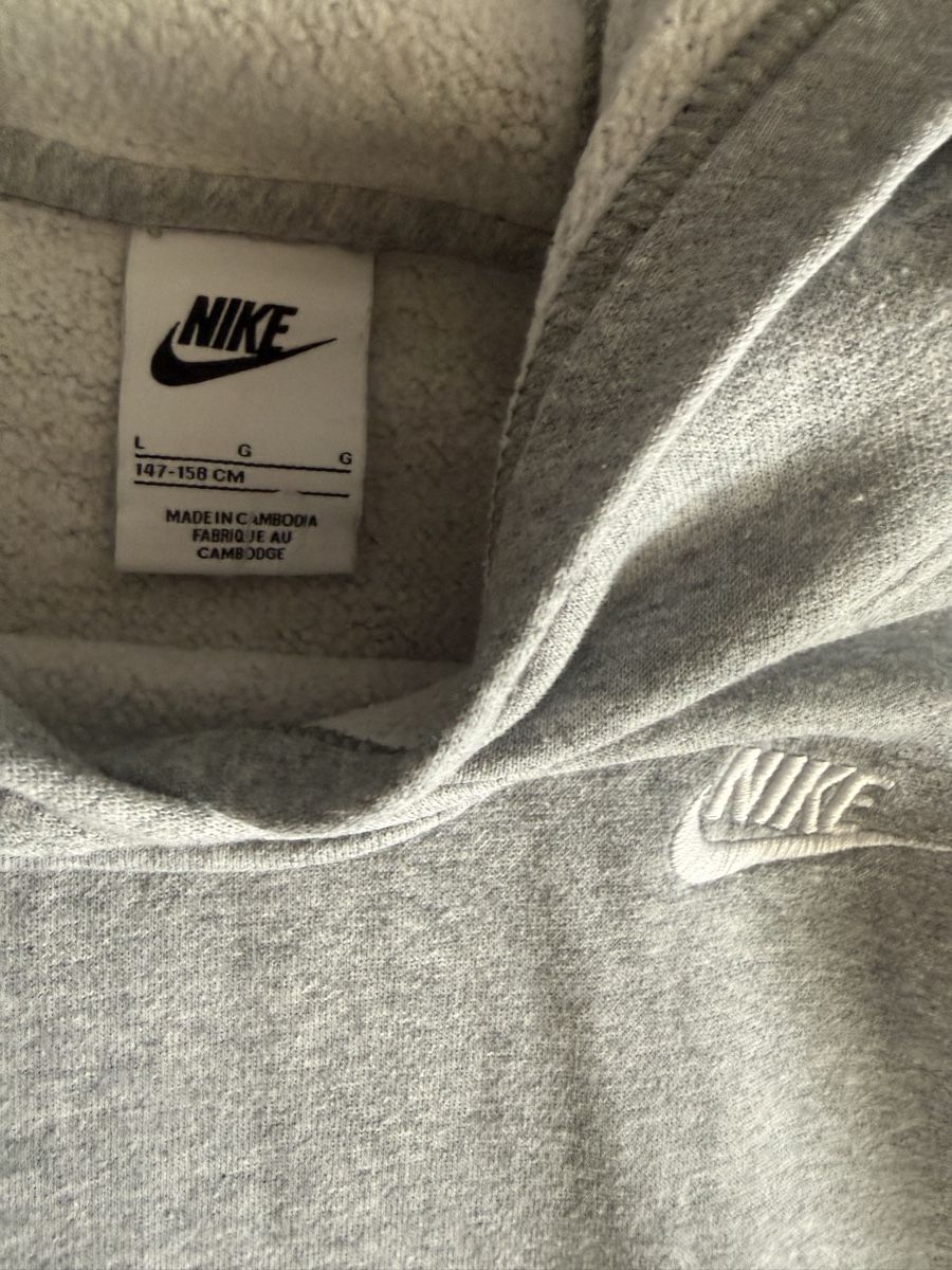 Nike Pullover & Sweatshirts: Nike Set Kapuzenpullover Hoodie Mädchen Gr. 146 – Gebraucht aus Lachen SZ von zsucard 4