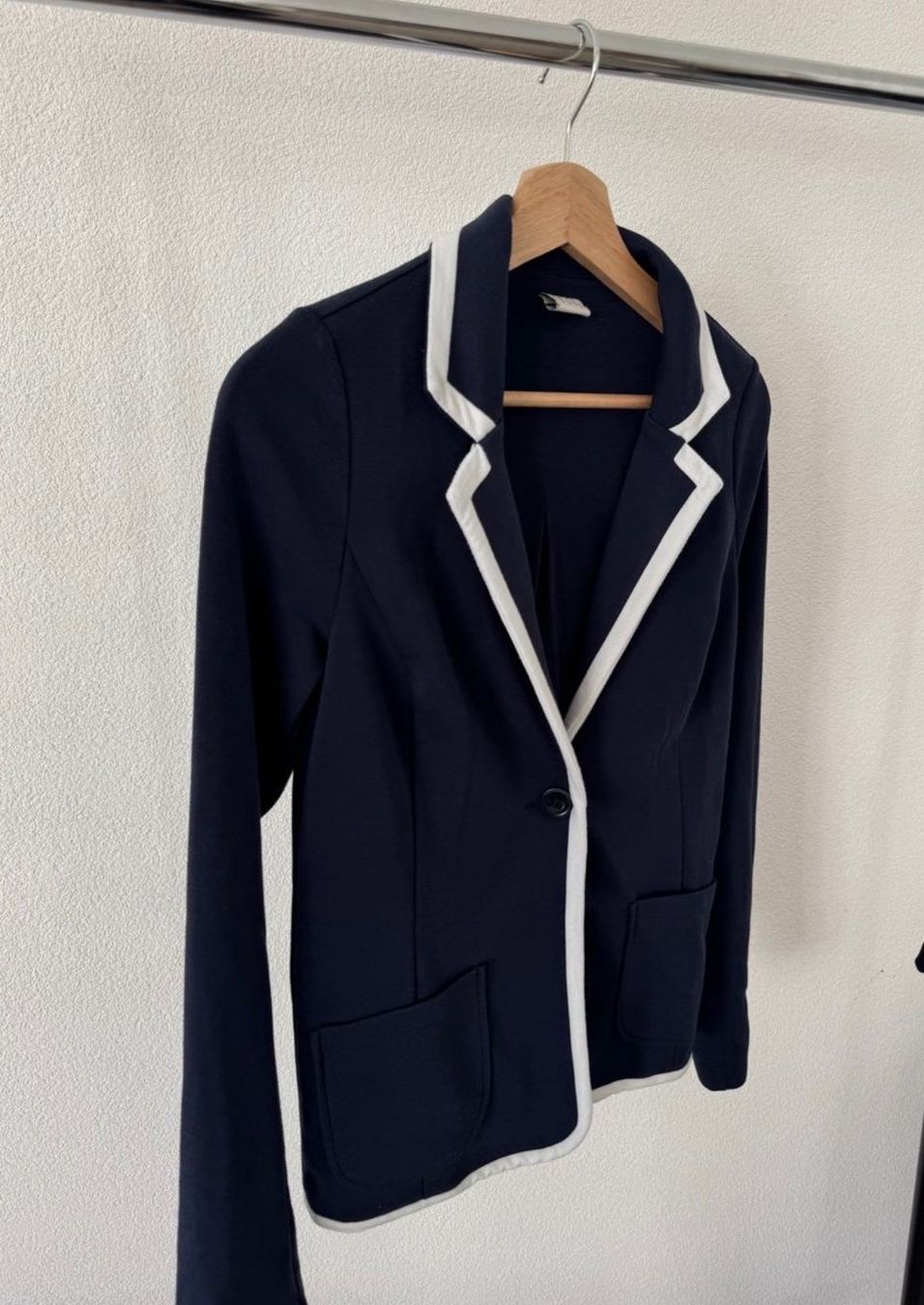 Esprit Giacche: Bequemer dunkelblauer Blazer von Esprit, S – Usato da Bülach venduto da VP7773 1