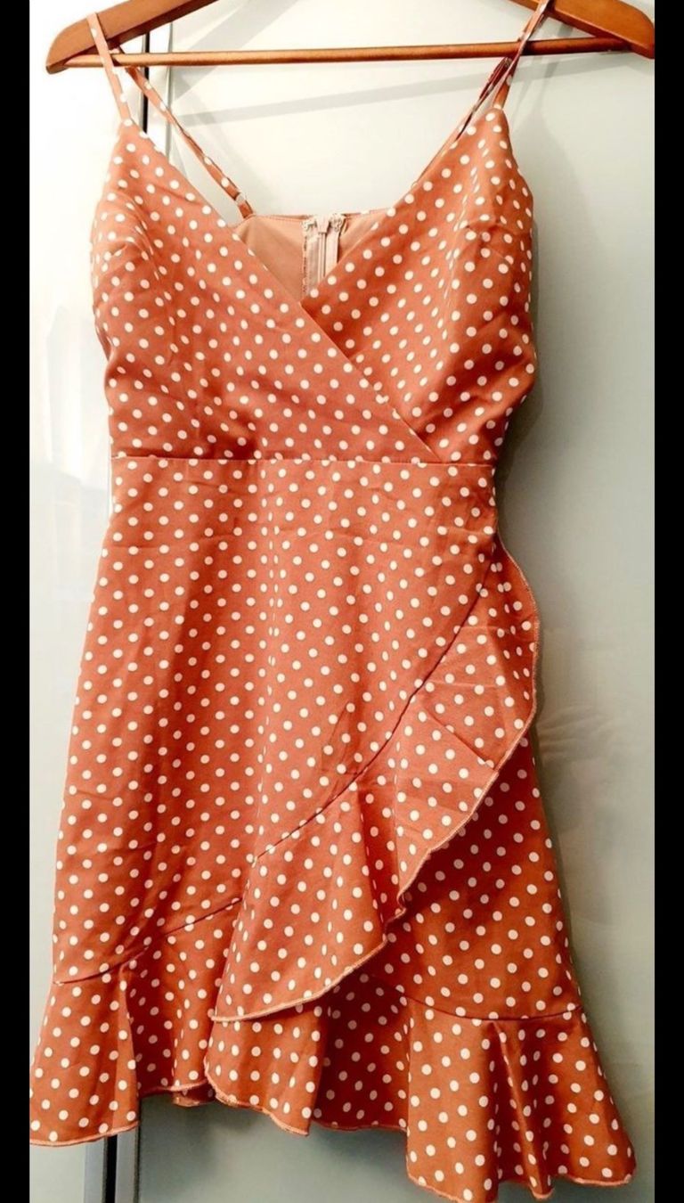Vestiti: Kleid Missguided 32/34 New – Nuovo (secondo la descrizione) da Wetzikon ZH venduto da dor_rmq2 1