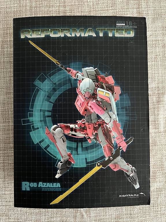 Giocattoli: Transformers MMC R08 Azalea Arcee Transformer Toy – Usato da Neuchatel venduto da Pancrazi