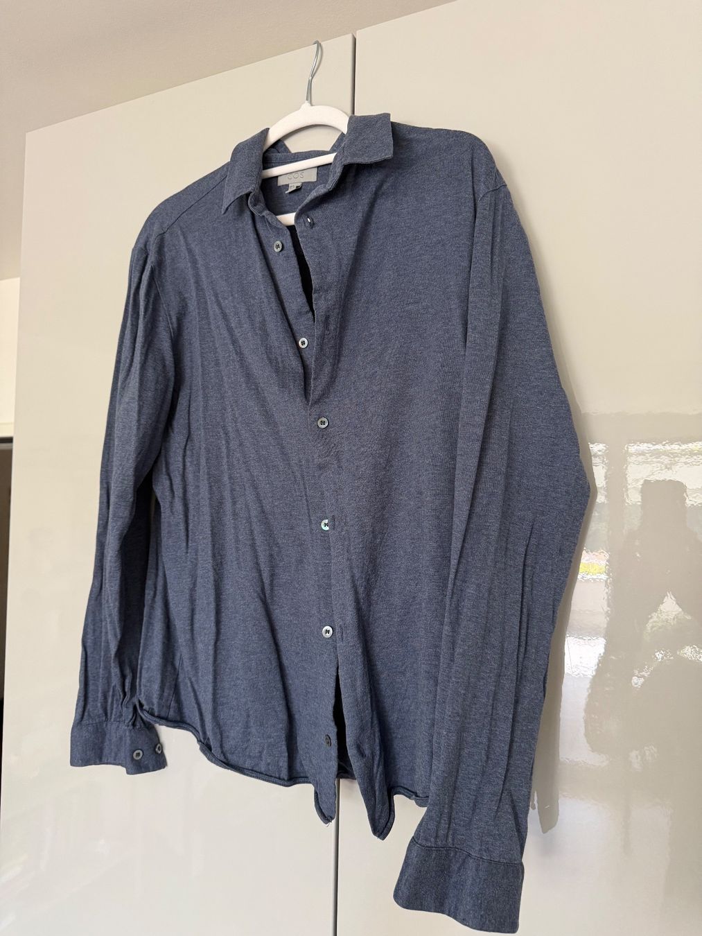 Cos Camicie: COS Hemd in Blau – Usato da Ennetbaden venduto da miboo