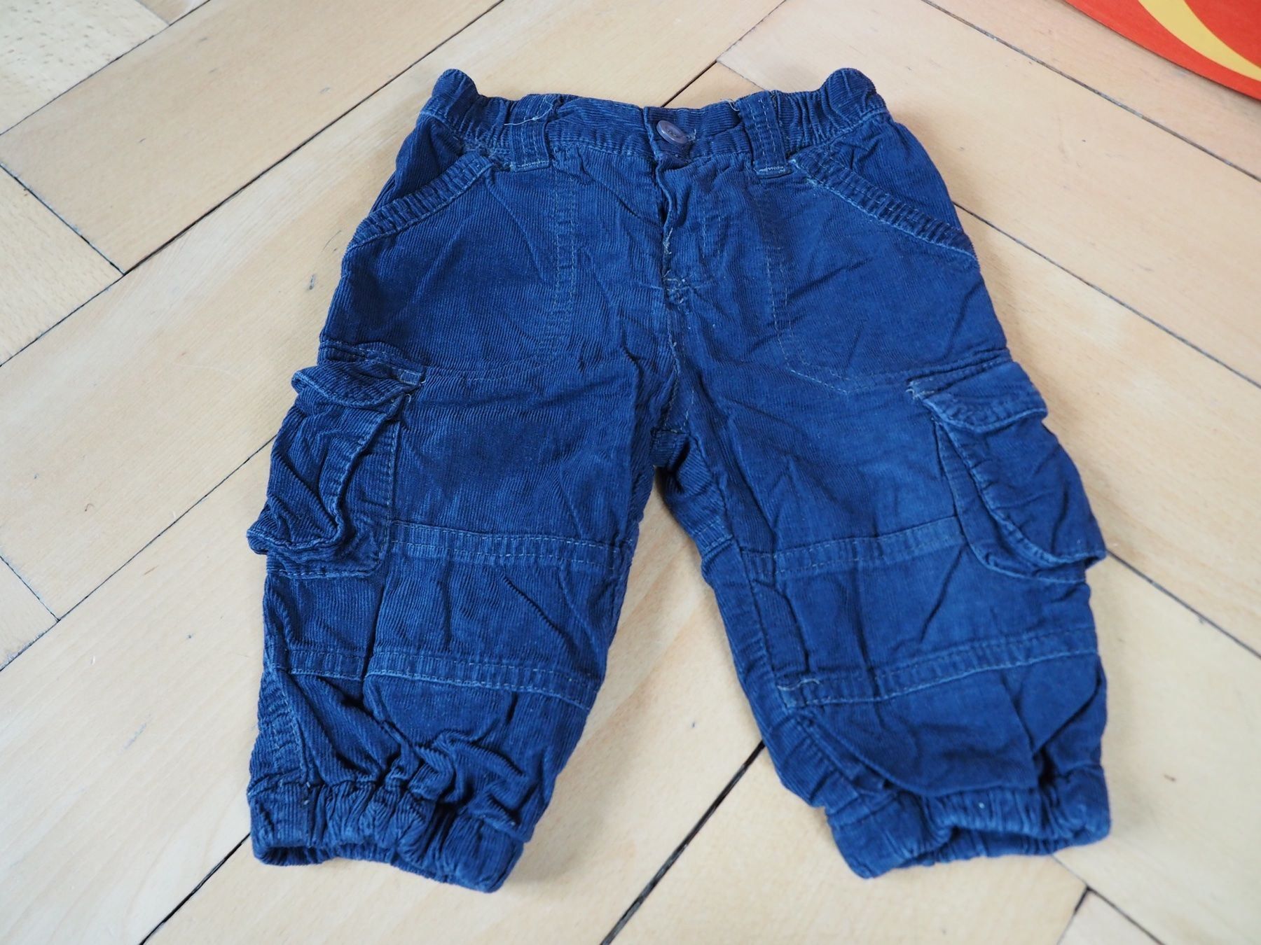 Pantaloni: Smile 68 Cordhose gedecktes blau – Usato da Oensingen venduto da katepe 5