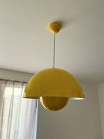 Lampe design jaune style scandinave