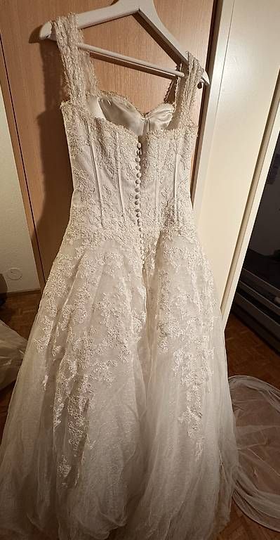Robes: Brautkleid Grösse S  – D'occasion à Bad Ragaz par mor_d7kw 2