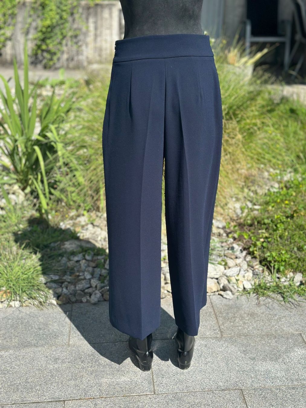 Zara Pantaloni: Elegante Damen Caprihose Gr. M – Usato da Zufikon venduto da Modestil365 5