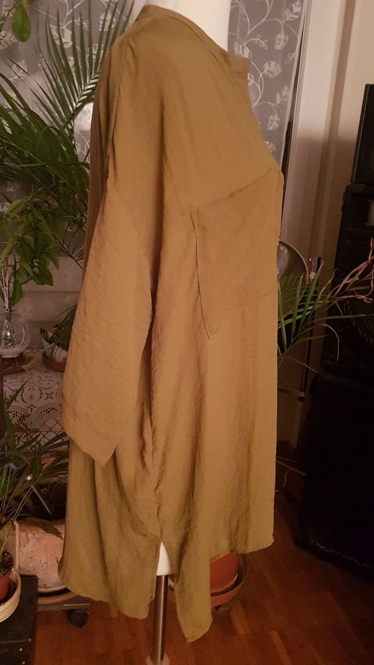 H&M Camicette: Olivgrüne luftige weite Bluse – Nuovo (secondo la descrizione) da Oberengstringen venduto da Sheera7 2