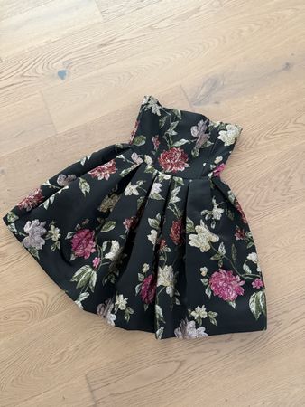 Review Kleid Blumenmuster schwarz Grösse XS