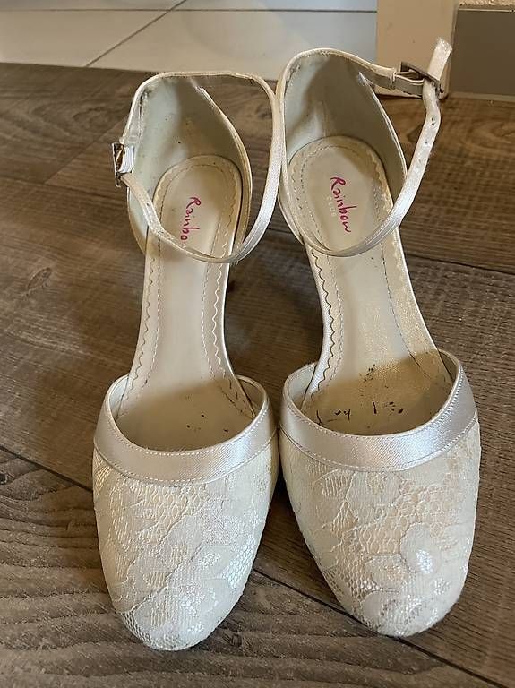 Scarpe da donna: Brautschuhe Marke Rainbow Gr. 36 – Usato da Innerberg venduto da shopp