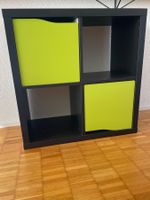Regal IKEA KALLAX schwarz mit 2 grünen Türen (77x77)