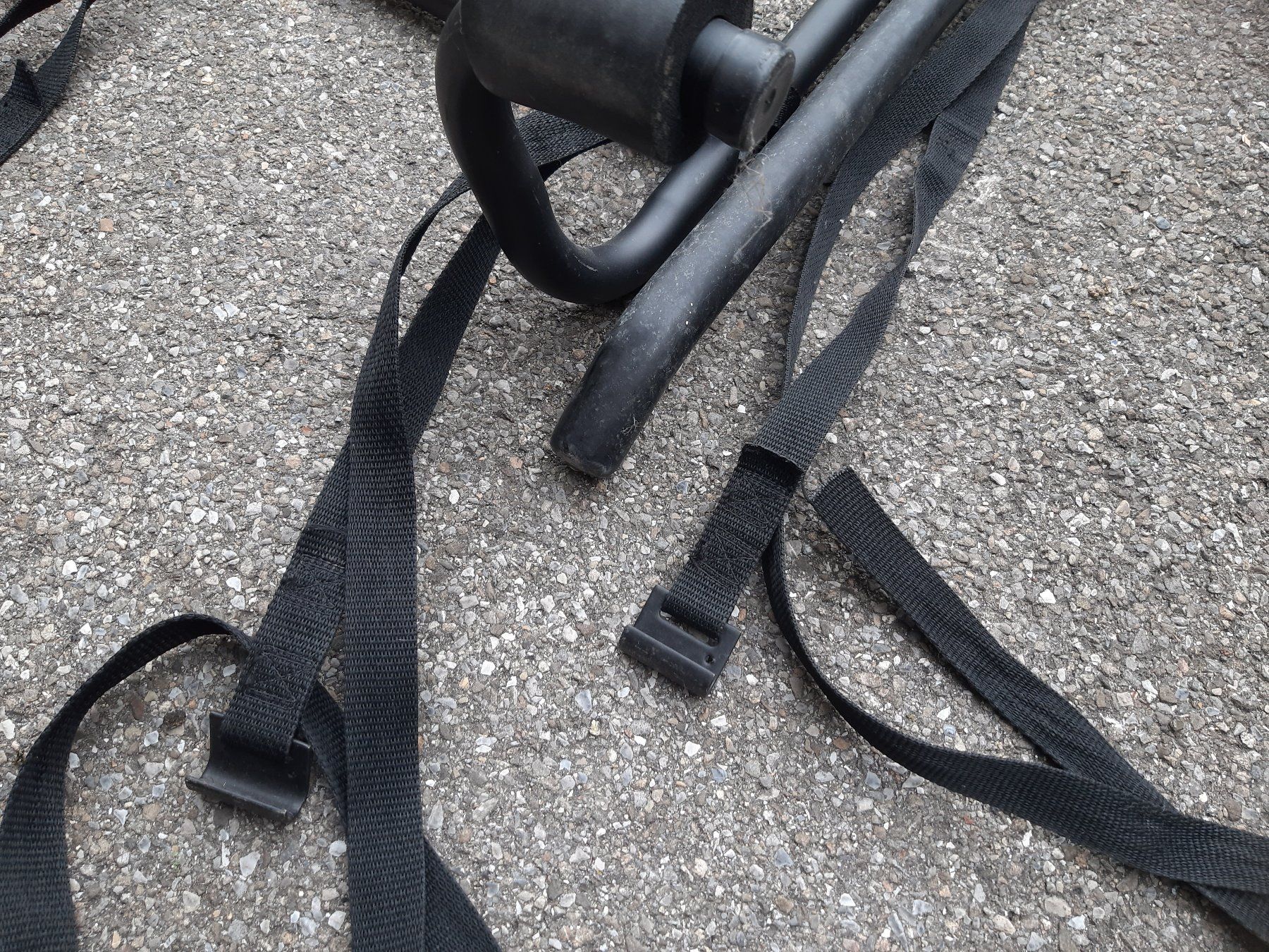 Supporti per biciclette: Porte-vélo robuste pour voiture, universel – Usato da Fribourg venduto da metalhands 3
