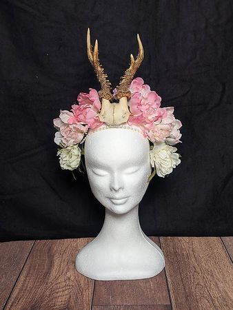 Handgemachtes Blumen Headpiece mit Geweih für Fotoshootings