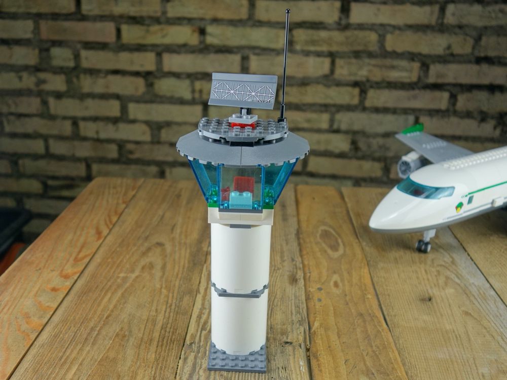 LEGO 60022 City Cargo Terminal Flugzeug | Kaufen auf Ricardo