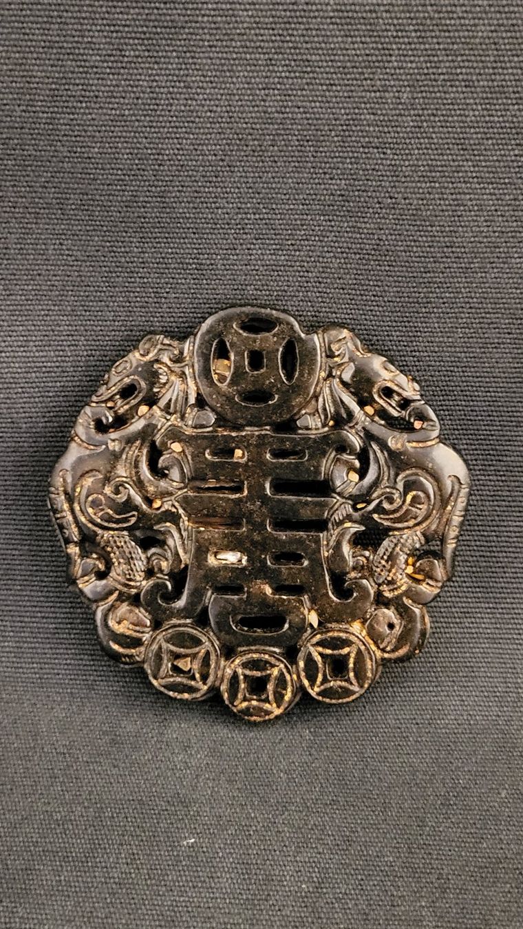 Figurines: Stein-Schnitzerei mit Drachenmotiv "VII" – D'occasion à Basel par spinne02