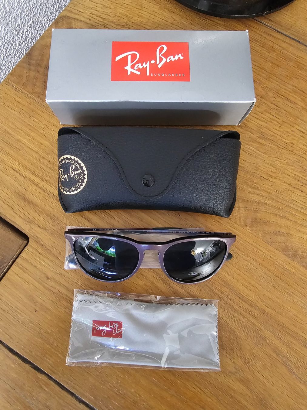 Ray-Ban Occhiali & Lenti: Ray-Ban Sonnenbrille Erika – Nuovo (secondo la descrizione) da Obergerlafingen venduto da Deluxepoint 3