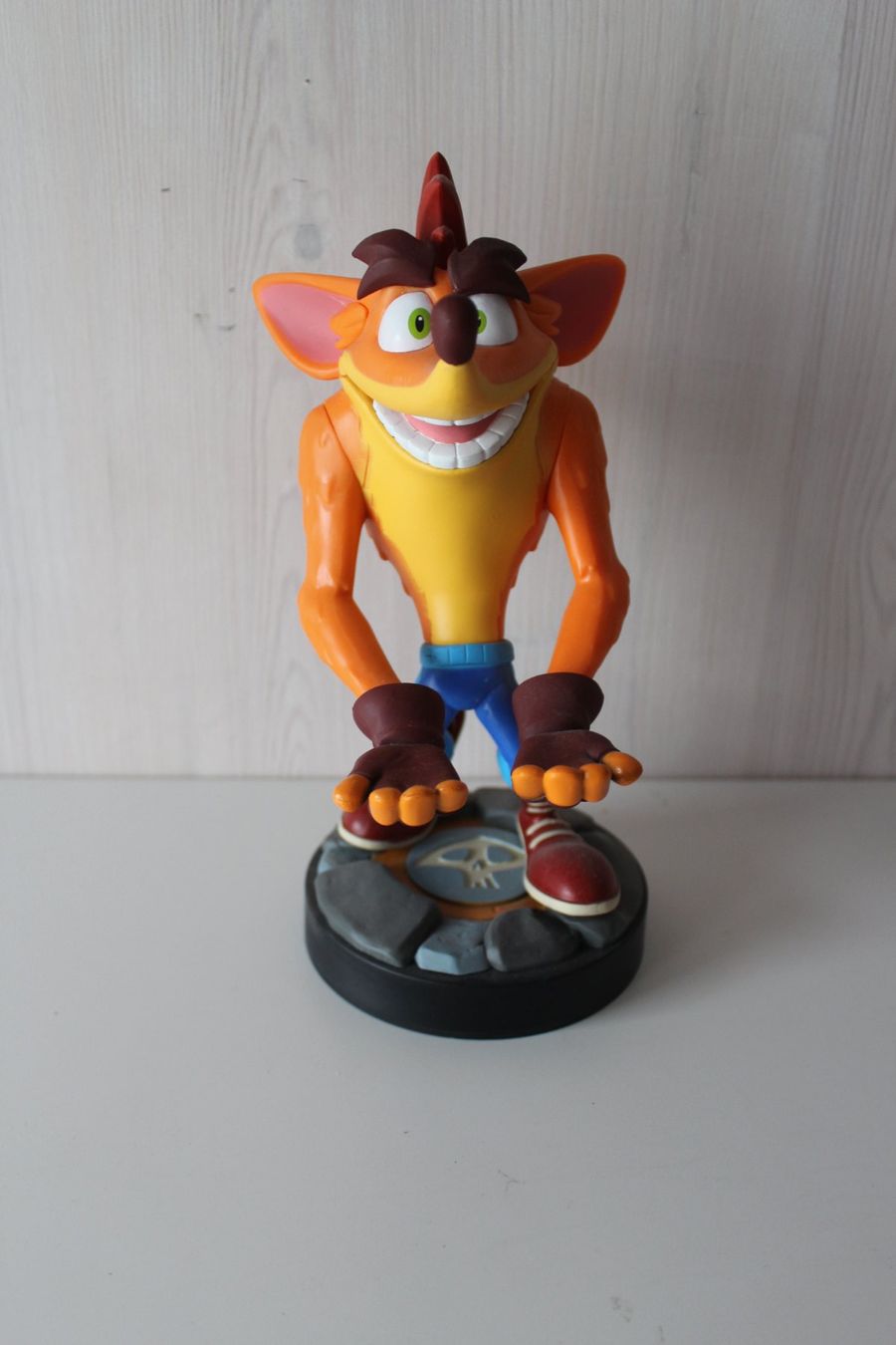 Giochi: Crash Bandicoot Cable Guy - Controller Ständer - Halter – Usato da Ebertswil venduto da Certo188