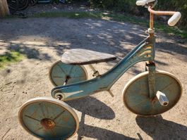 Dreirad (60 Jahre alt)