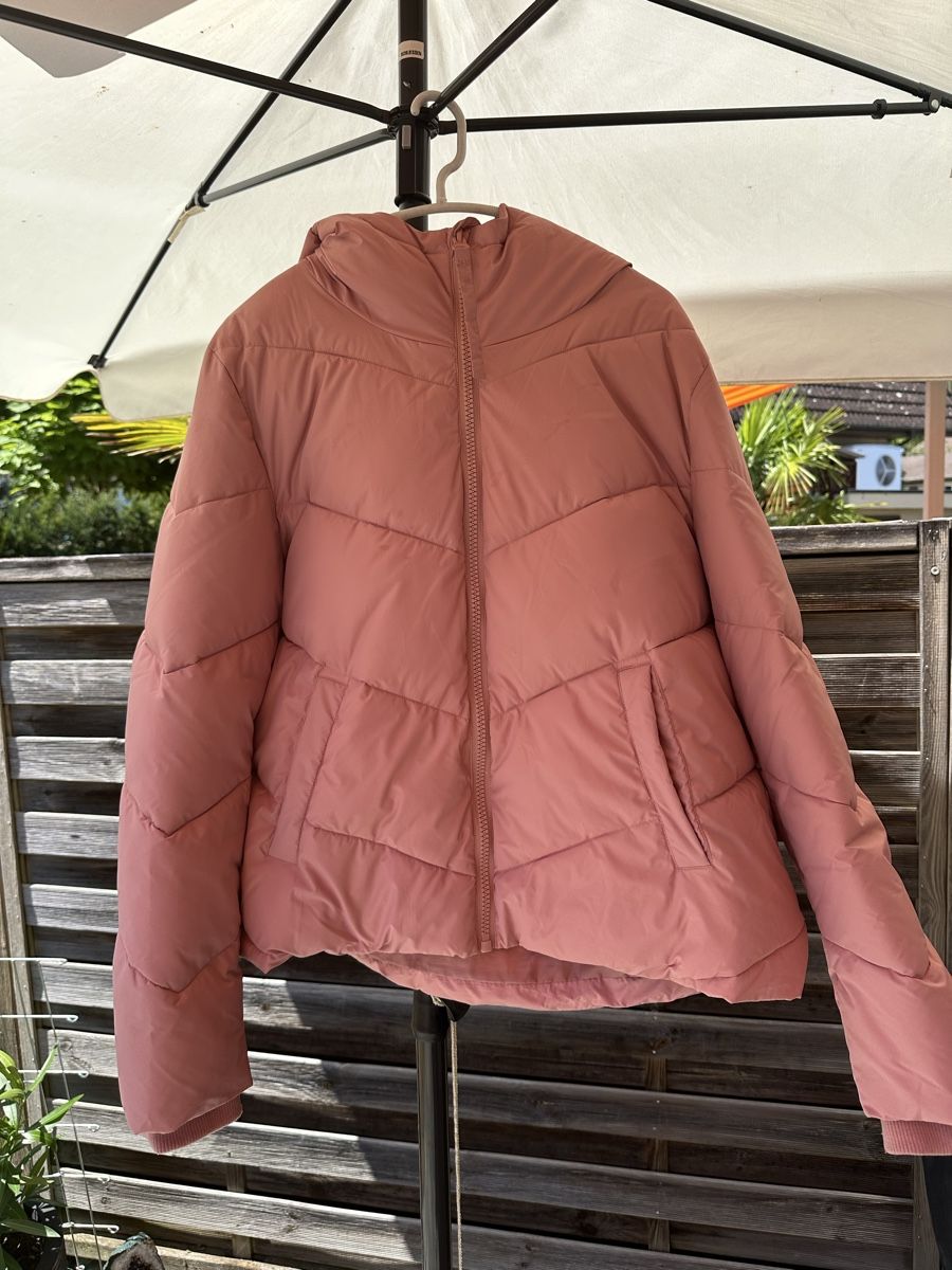Giacche: Damen Winterjacke Grösse 46 – Usato da Lupfig venduto da asg_5tqb