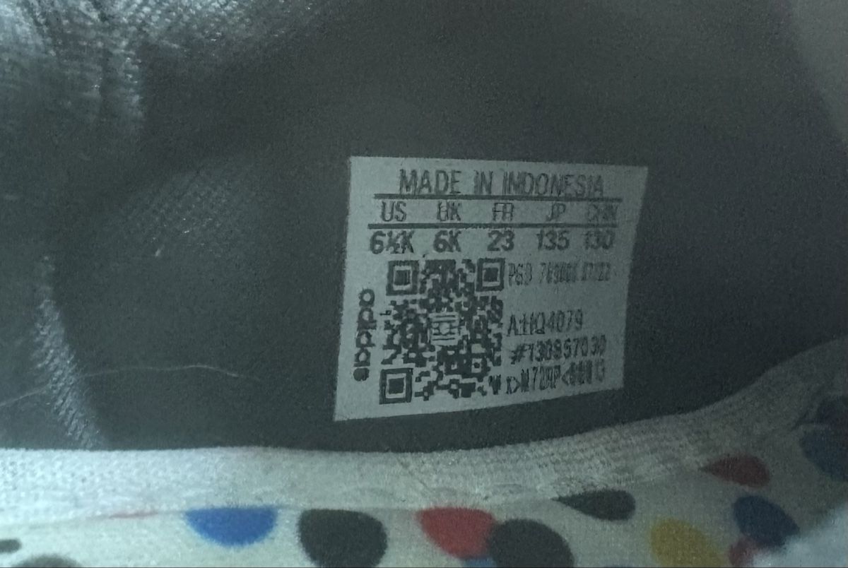 Adidas Chaussures garçon: Mickey Mouse-Schuhe von adidas – Neuf (Voir description) à Münsingen par Eevita 4