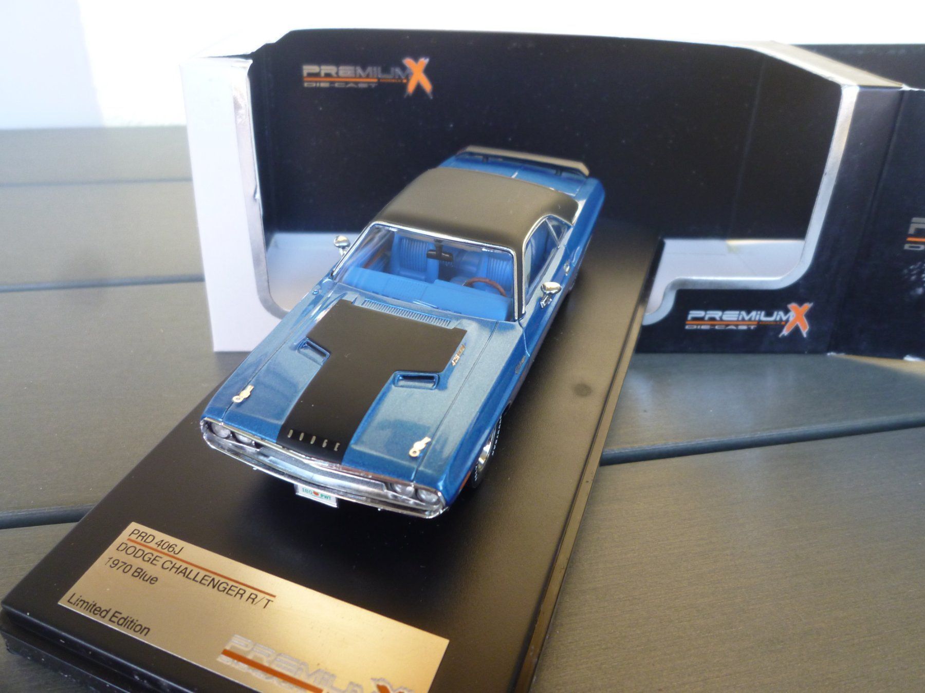 Modellini d'auto: Dodge Challenger R/T (1970) – Nuovo e nell'imballaggio originale da Flawil venduto da Imperiosud 2